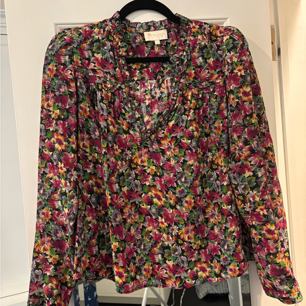 West side Floral top with puff shoulders